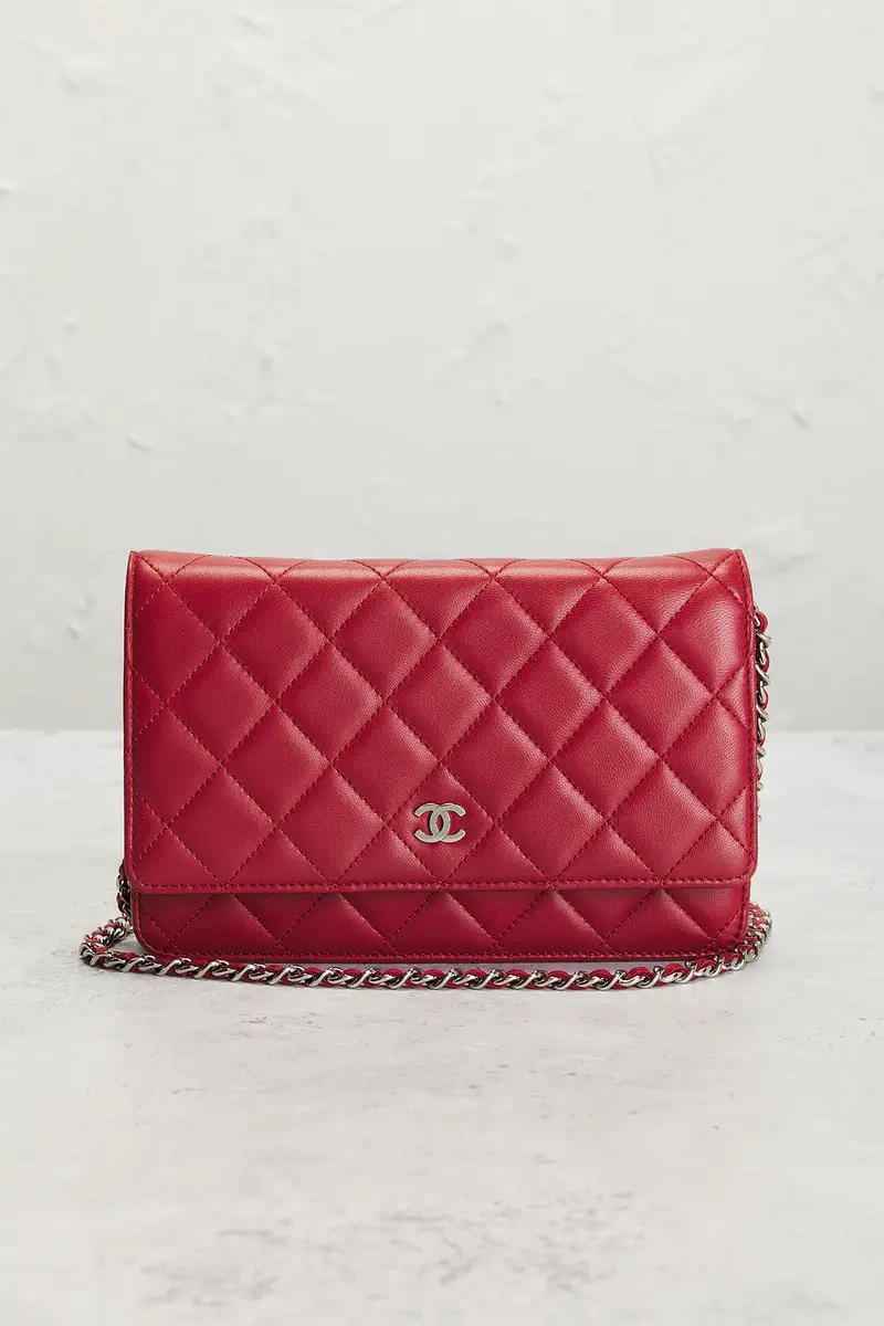Chanel Chanel Lambskin Classic Wallet On Chain | Thumbnail 2 Chanel Chanel Lambskin Classic Wallet On Chain | Thumbnail 2