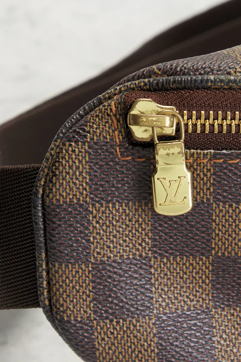 louis vuitton Louis Vuitton Damier Ebene Melville Bum Bag | Thumbnail 7