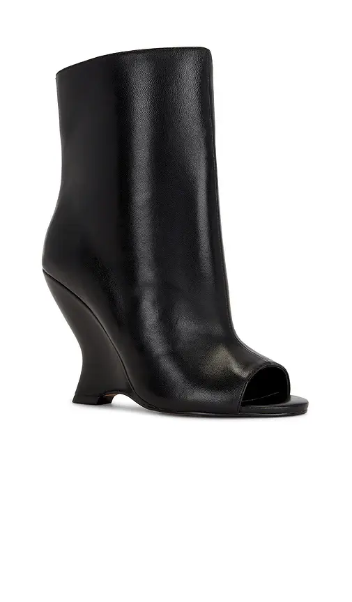 Steve Madden Rylix Boot | Thumbnail 2 Steve Madden Rylix Boot | Thumbnail 2