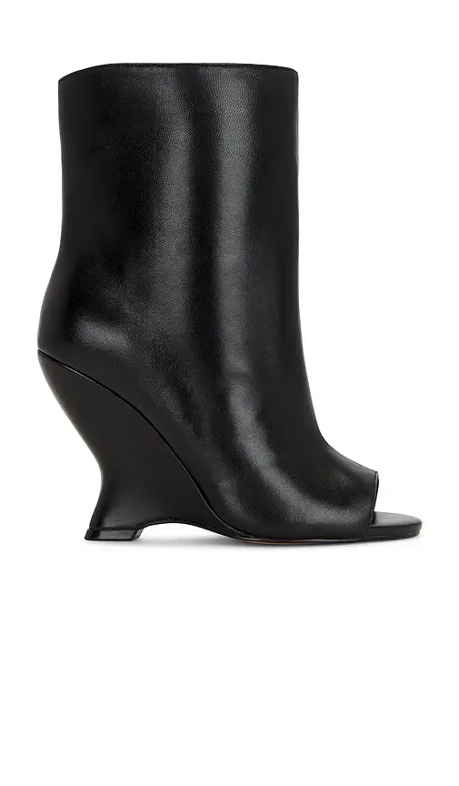 Steve Madden Rylix Boot | Image 1 Steve Madden Rylix Boot | Image 1