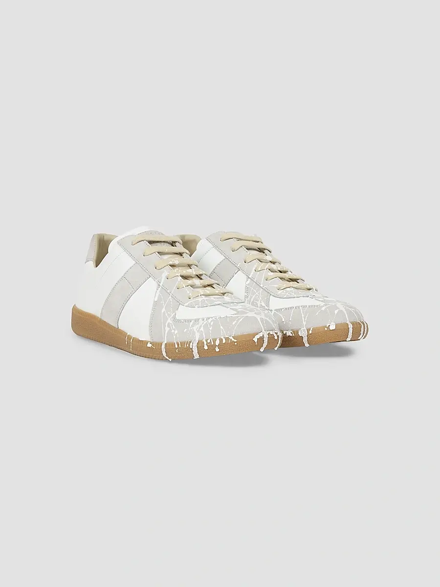 Maison Margiela Men's Replica Leather Low-Top Sneakers | Thumbnail 2 Maison Margiela Men's Replica Leather Low-Top Sneakers | Thumbnail 2