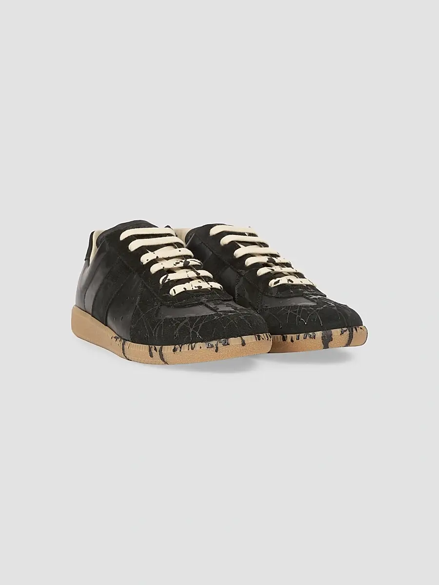 Maison Margiela Men's Replica Leather Low-Top Sneakers | Thumbnail 2 Maison Margiela Men's Replica Leather Low-Top Sneakers | Thumbnail 2