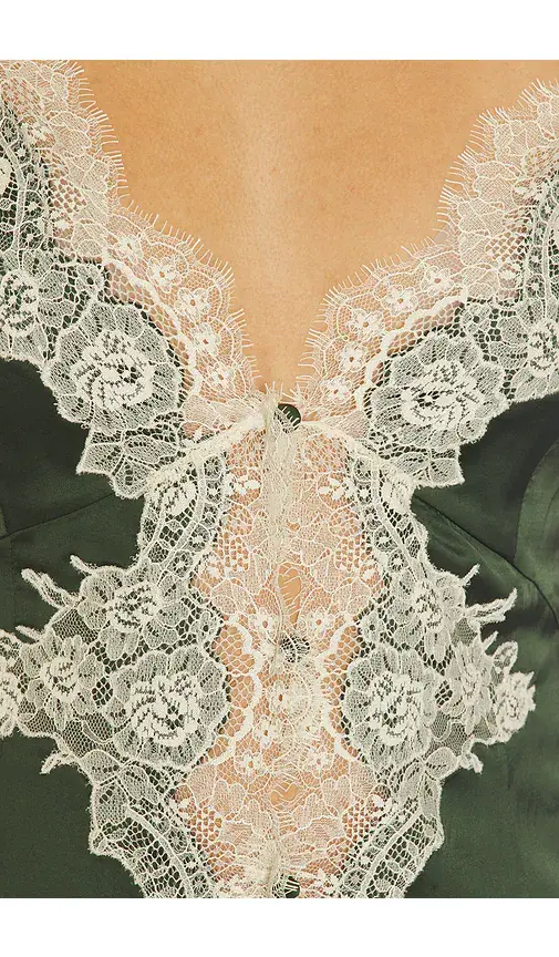 Alice + Olivia Alice + Olivia Julietta Cutaway Lace Slip Top | Thumbnail 5 Alice + Olivia Alice + Olivia Julietta Cutaway Lace Slip Top | Thumbnail 5