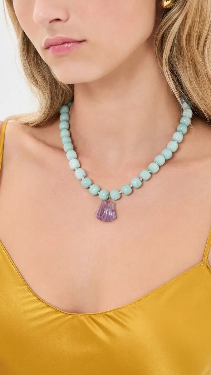 Shashi Jade Scallop Gemstone Pendant Necklace | Thumbnail 3