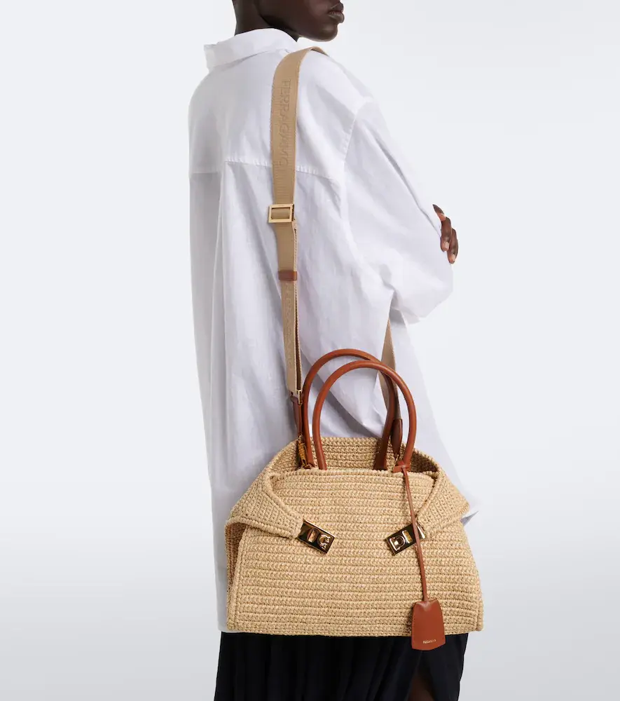 Ferragamo Hug Medium raffia shoulder bag | Thumbnail 5 Ferragamo Hug Medium raffia shoulder bag | Thumbnail 5
