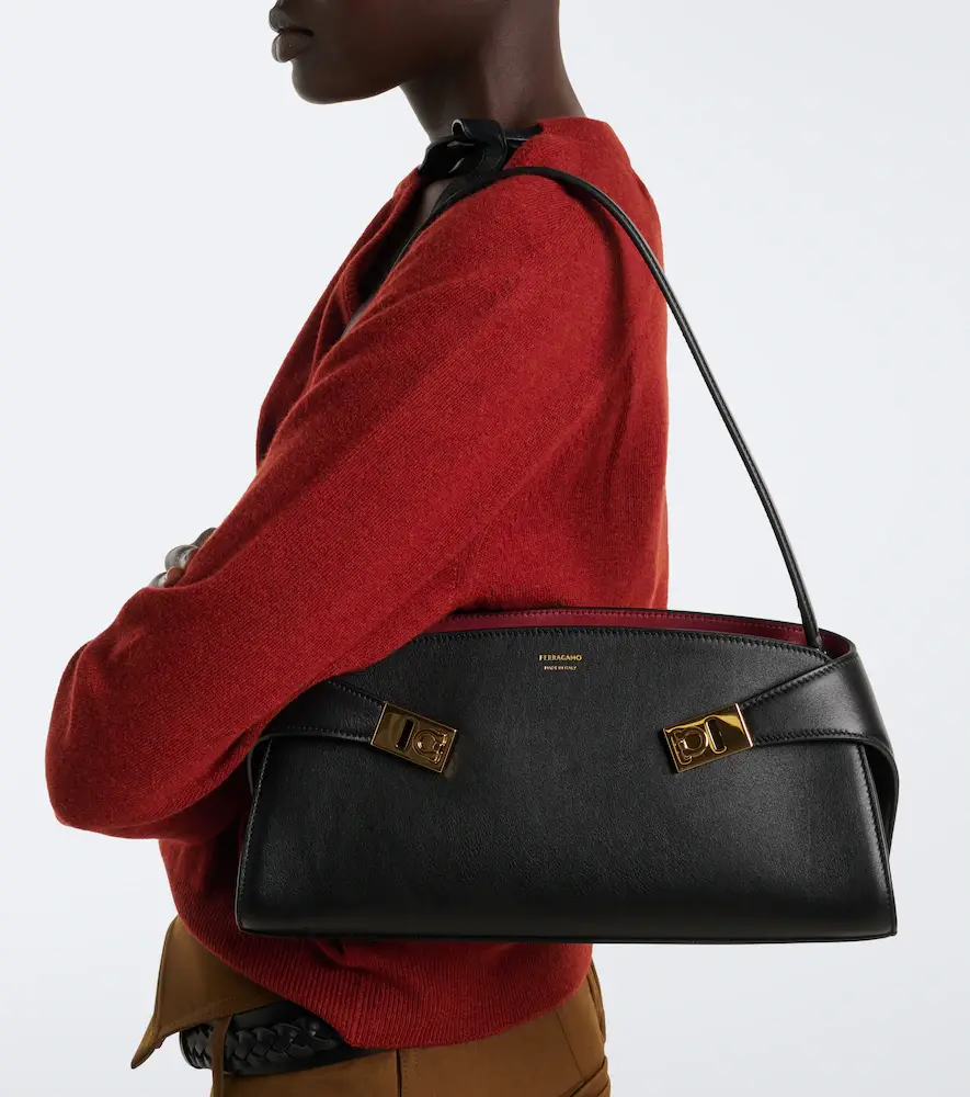 Ferragamo Hug East-West Small leather shoulder bag | Thumbnail 5 Ferragamo Hug East-West Small leather shoulder bag | Thumbnail 5