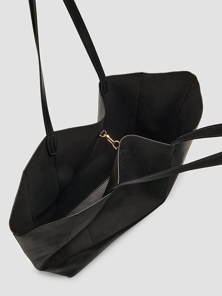 TOTEME Women's Roam Leather Tote | Thumbnail 4 TOTEME Women's Roam Leather Tote | Thumbnail 4