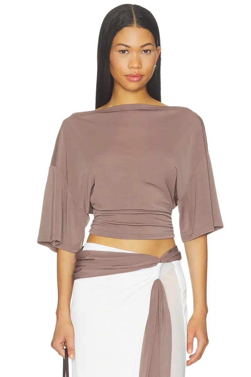 Benni Arlo Tee