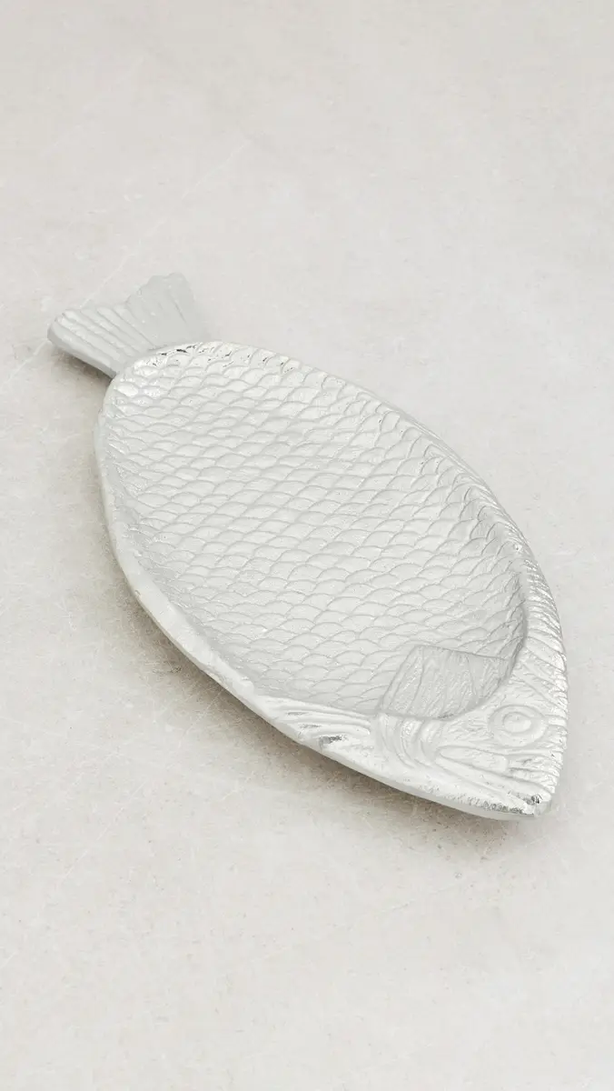 The Favorites Aluminum Fish Platter N/A | Thumbnail 4