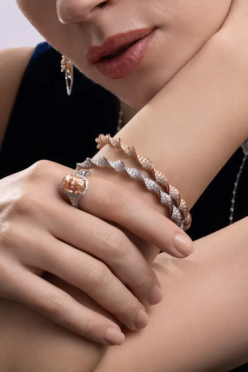 CICADA Diamond Black Enamel Twist Bracelet | Thumbnail 2 CICADA Diamond Black Enamel Twist Bracelet | Thumbnail 2