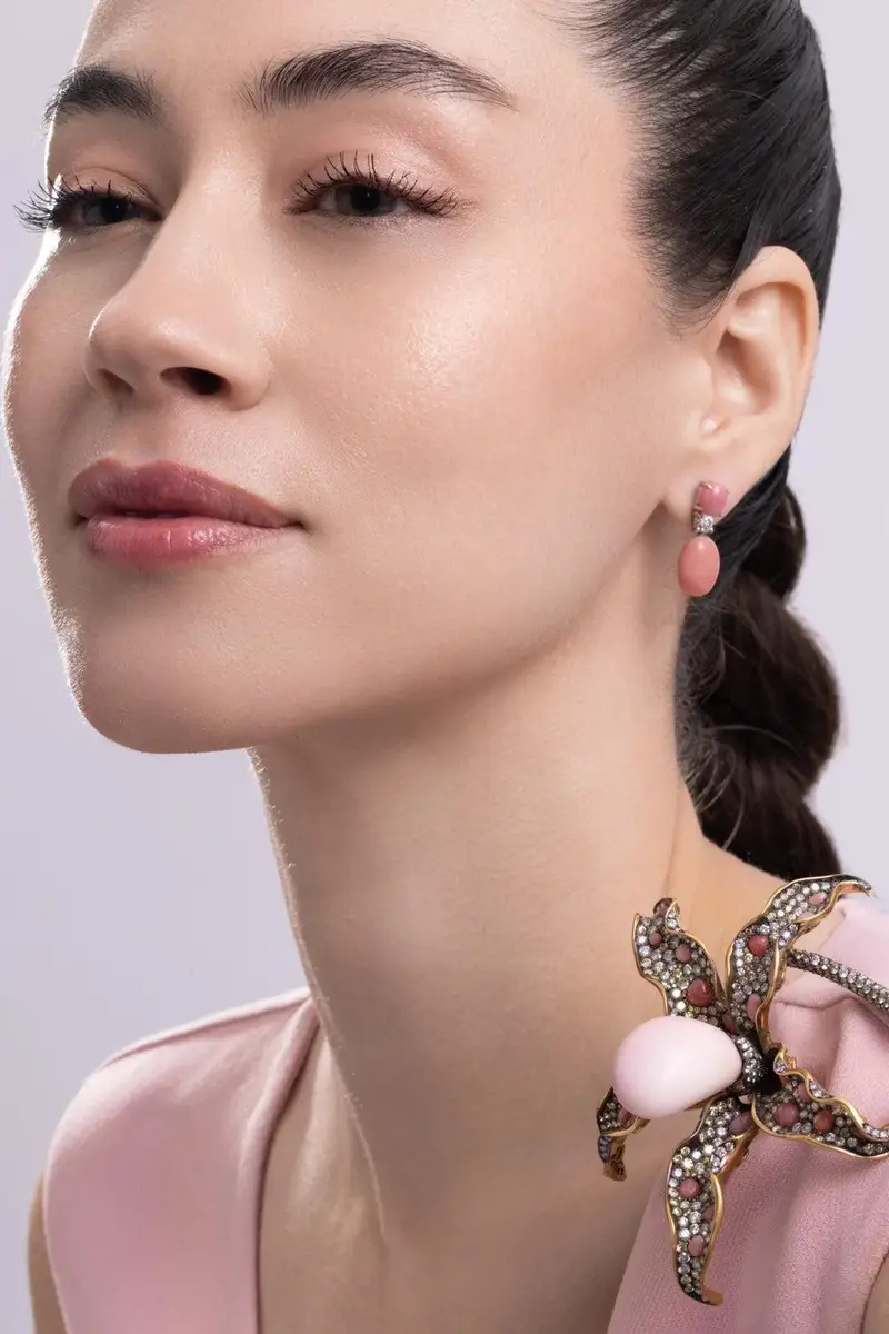 CICADA Diamond Pink Conch Drop Earrings | Thumbnail 2 CICADA Diamond Pink Conch Drop Earrings | Thumbnail 2