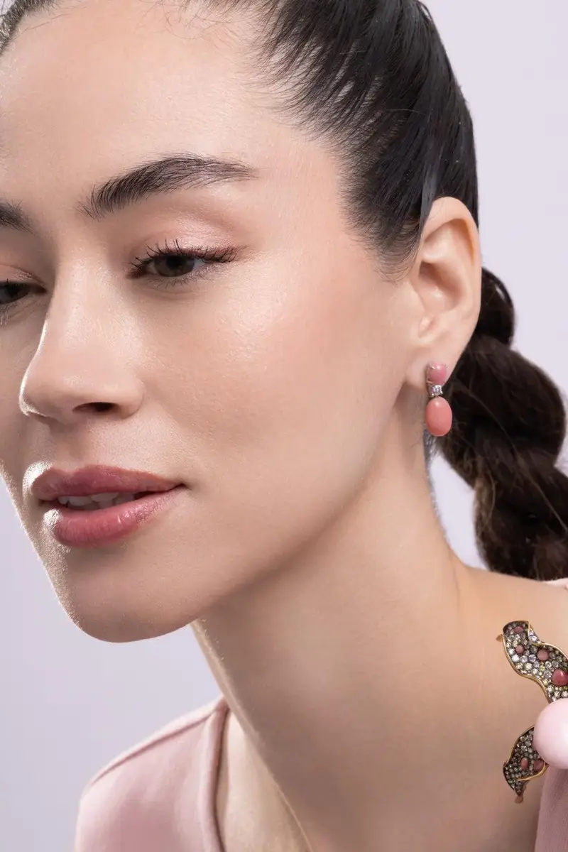 CICADA Diamond Pink Conch Drop Earrings | Thumbnail 4 CICADA Diamond Pink Conch Drop Earrings | Thumbnail 4