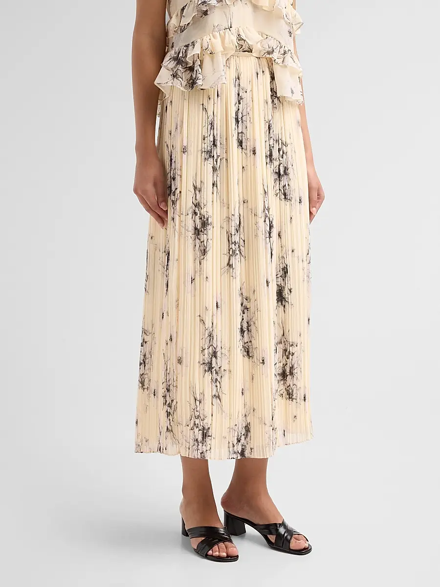Cinq à Sept Women's Delaine Hand-Sketched Floral Midi Skirt | Thumbnail 4