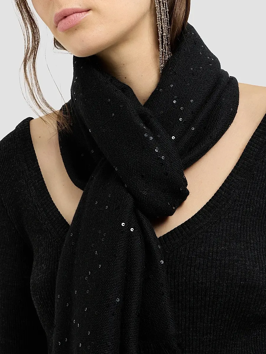 Brunello Cucinelli Women's Cashmere and Silk Diamond Yarn Scarf | Thumbnail 4