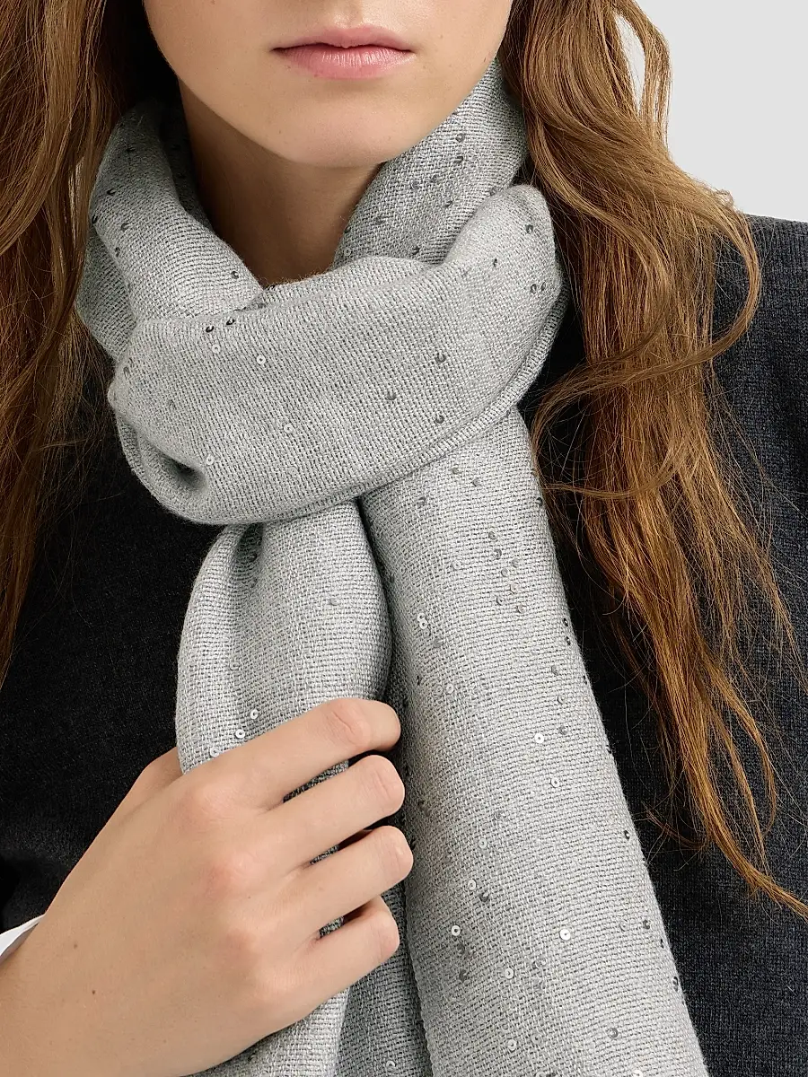 Brunello Cucinelli Women's Cashmere and Silk Diamond Yarn Scarf | Thumbnail 2 Brunello Cucinelli Women's Cashmere and Silk Diamond Yarn Scarf | Thumbnail 2