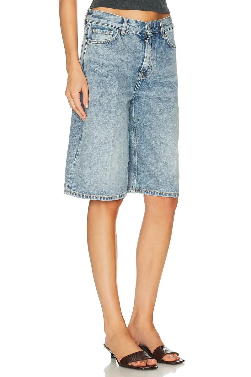 TOTEME Denim Board Short | Thumbnail 2