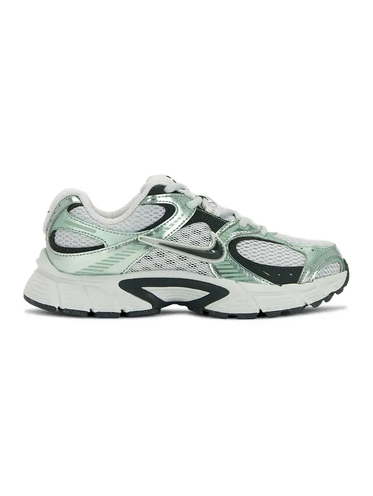 V5 RNR Reflective Accent Sneaker V5 RNR Reflective Accent Sneaker