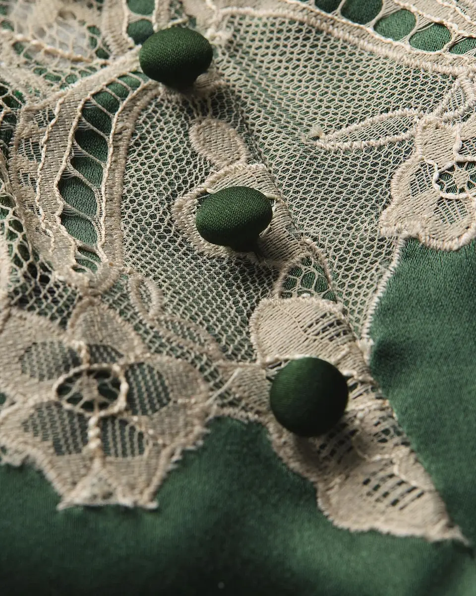 Alice + Olivia Thomasina Lace-Trimmed Crop Jacket | Thumbnail 6 Alice + Olivia Thomasina Lace-Trimmed Crop Jacket | Thumbnail 6