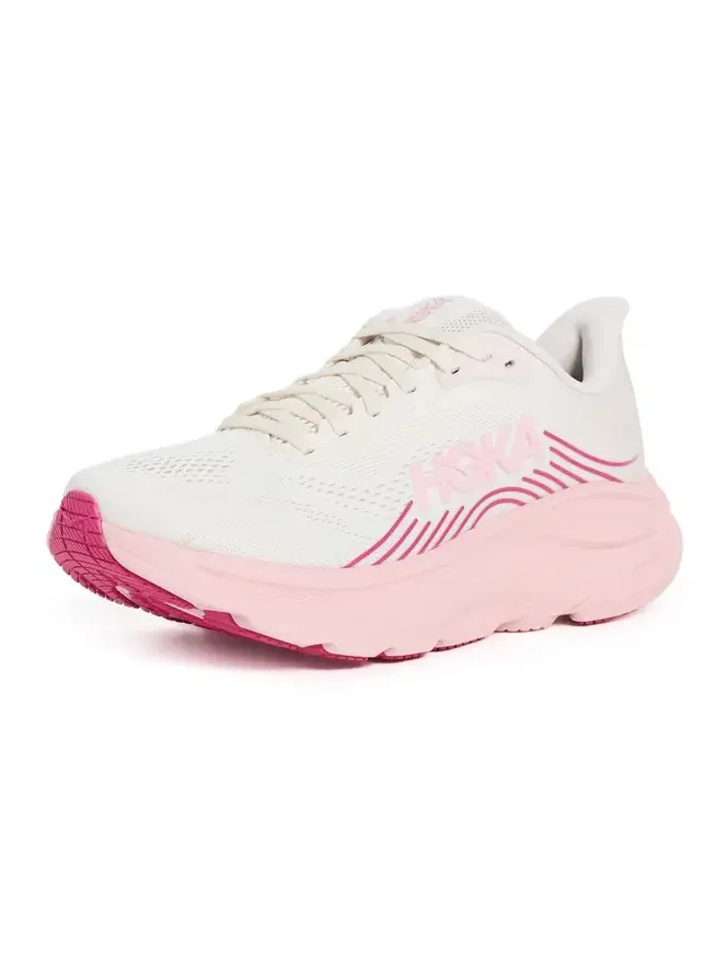 Clifton 11 Sneakers