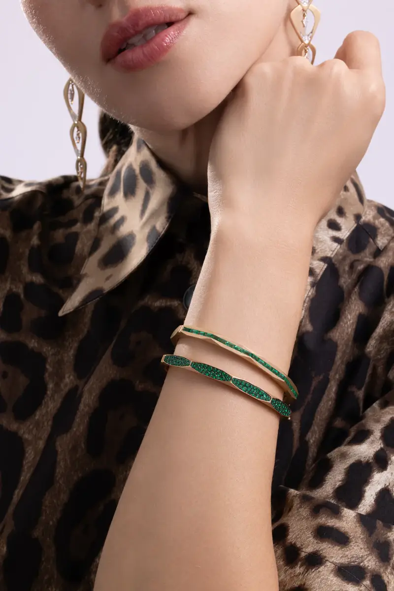 ARUNASHI Emerald Micro Pave Enigma Bangle Bracelet | Thumbnail 2