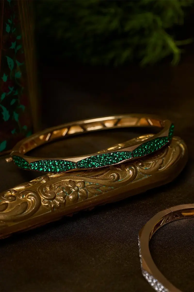 ARUNASHI Emerald Micro Pave Enigma Bangle Bracelet | Thumbnail 6