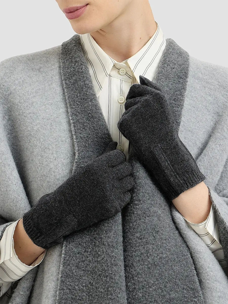Brunello Cucinelli Women's Cashmere Knit Gloves with Monili - Lignite Grey | Thumbnail 2 Brunello Cucinelli Women's Cashmere Knit Gloves with Monili - Lignite Grey | Thumbnail 2