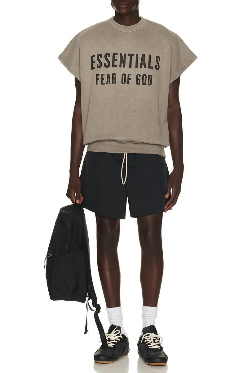 Fear of God Essentials Relaxed Fleece Cutoff Sweatshirt | Thumbnail 3