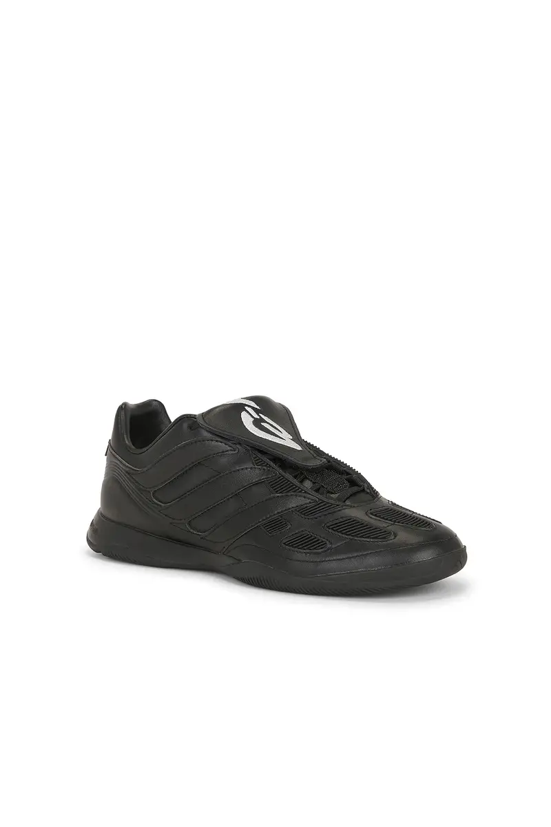 Y-3 Predator Precision Sneaker | Thumbnail 3 Y-3 Predator Precision Sneaker | Thumbnail 3