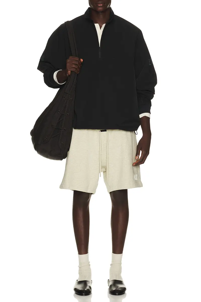Fear of God Essentials Classic Short | Thumbnail 4