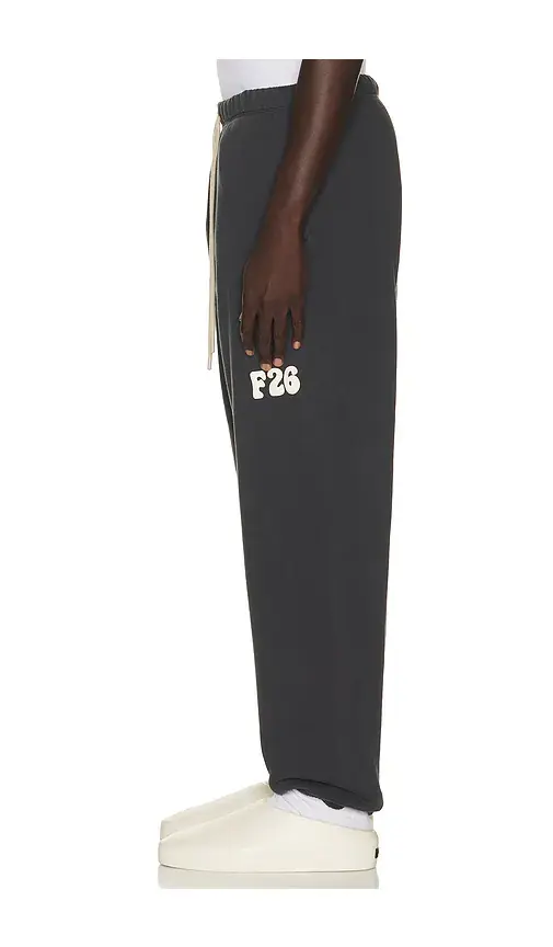 Fear of God Essentials Classic Fleece Sweatpant | Thumbnail 7