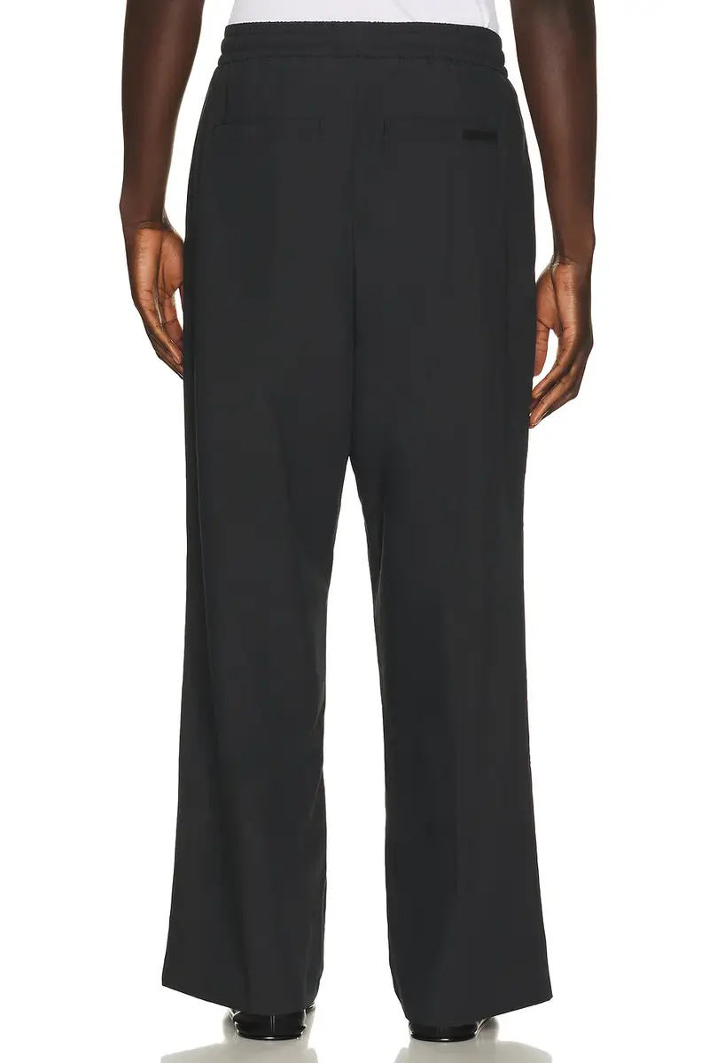 Fear of God Essentials Pleat Front Drawstring Pant | Thumbnail 3