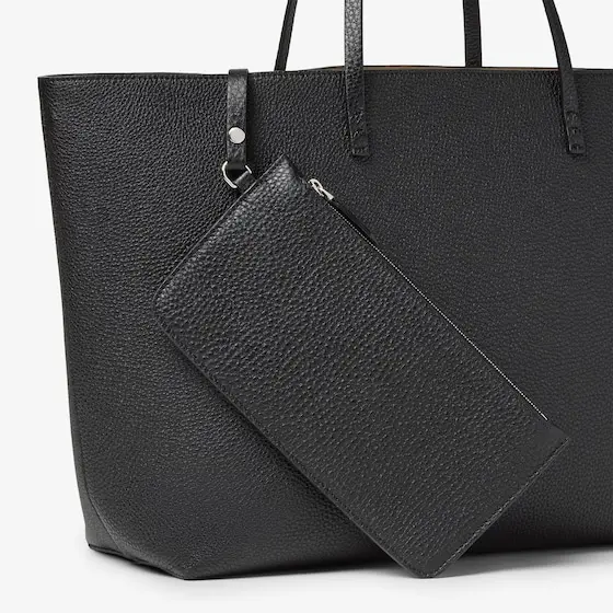 Fendi Medium shopping bag, created in 1997 together with | Thumbnail 5 Fendi Medium shopping bag, created in 1997 together with | Thumbnail 5
