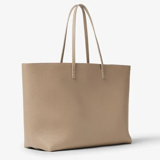 Fendi Medium shopping bag, created in 1997 together with | Thumbnail 2 Fendi Medium shopping bag, created in 1997 together with | Thumbnail 2
