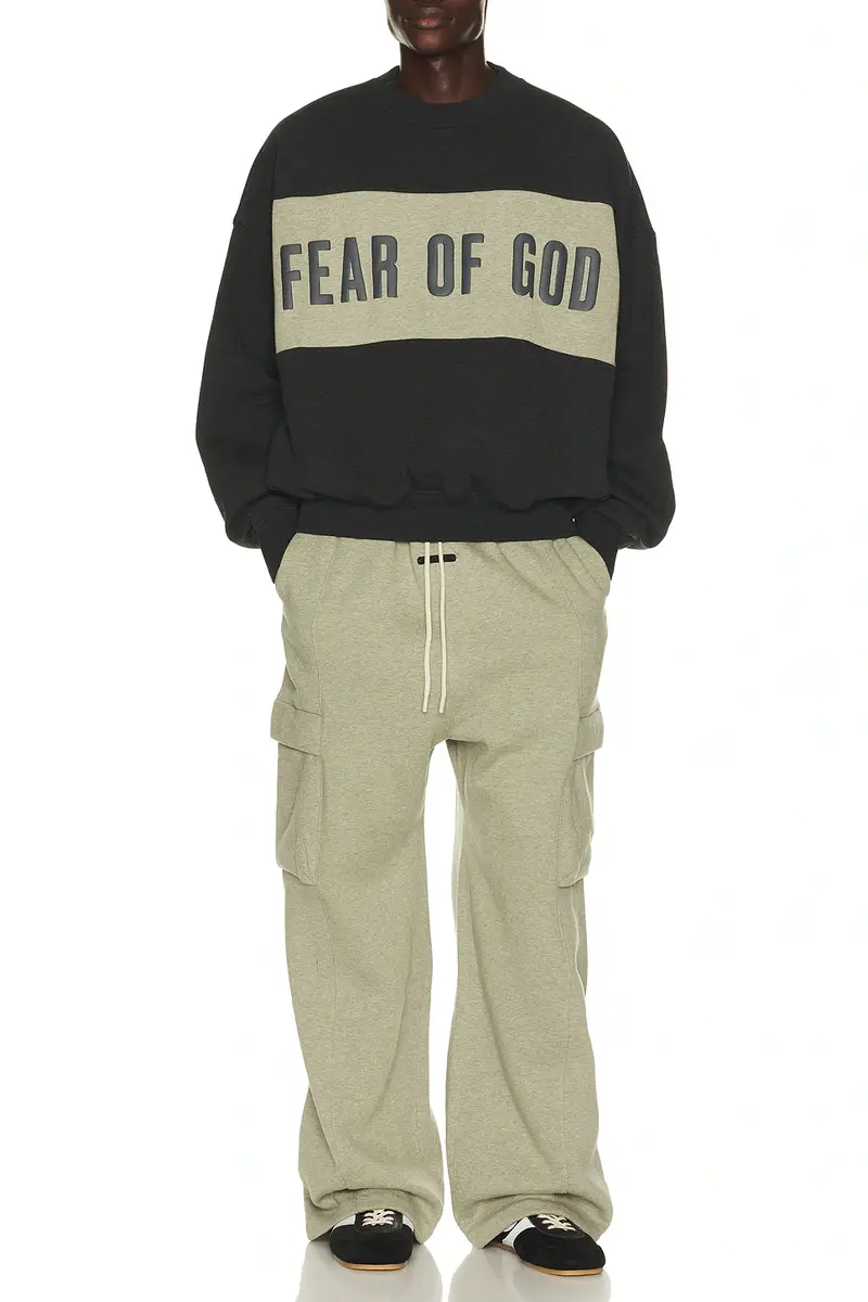 Fear of God Essentials Cropped Relaxed Panelled Sweatshirt | Thumbnail 3