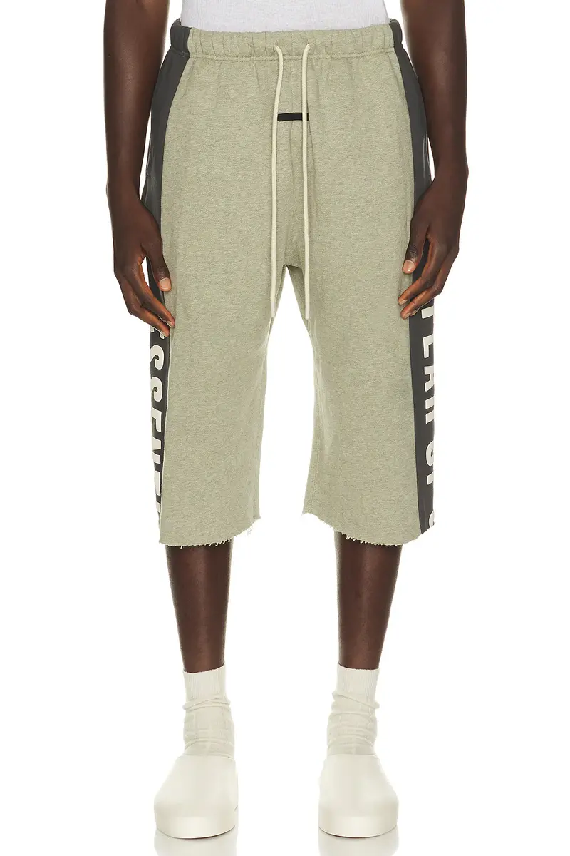 Fear of God ESSENTIALS Panelled Undone Cut Off Sweatpant | Thumbnail 2