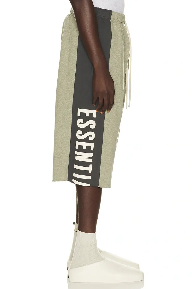Fear of God ESSENTIALS Panelled Undone Cut Off Sweatpant | Thumbnail 3