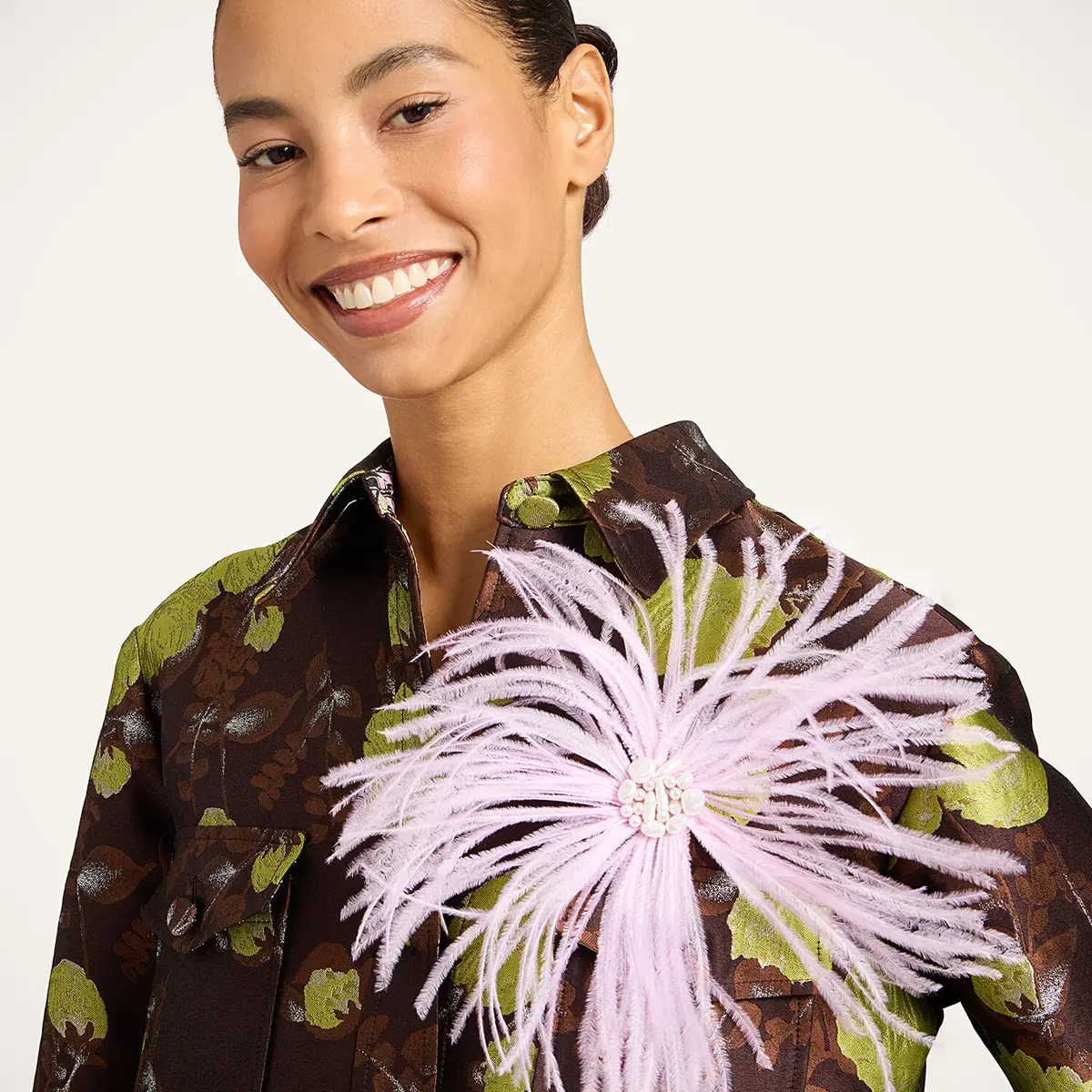 La DoubleJ Feather Pin | Image 1 La DoubleJ Feather Pin | Image 1