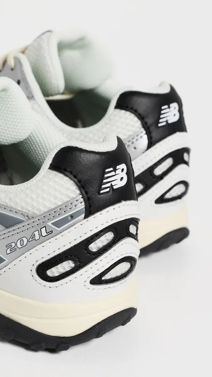 New Balance 204L Sneakers | Thumbnail 4
