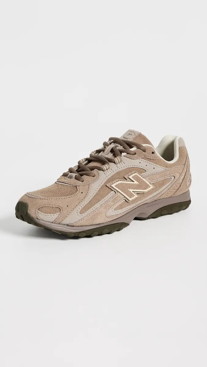New Balance 204L Sneakers | Thumbnail 2 New Balance 204L Sneakers | Thumbnail 2