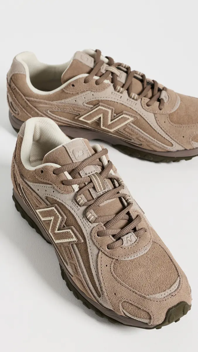 New Balance 204L Sneakers | Thumbnail 5 New Balance 204L Sneakers | Thumbnail 5