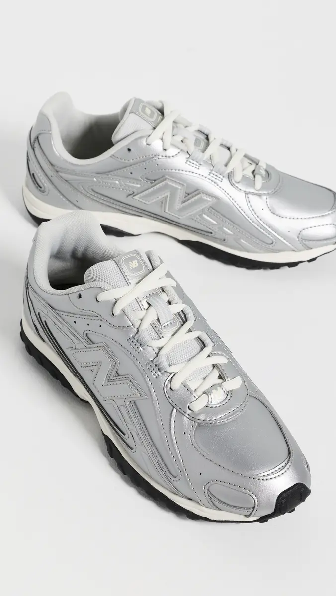 New Balance 204L Sneakers | Thumbnail 5