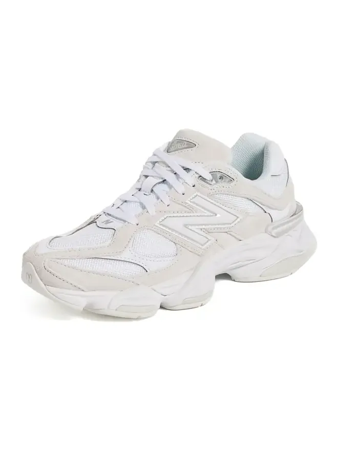 9060 Sneakers