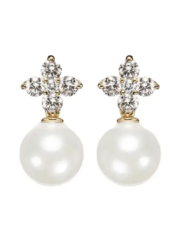 Bloom 18kt gold earrings with pearls and diamonds Bloom 18kt gold earrings with pearls and diamonds