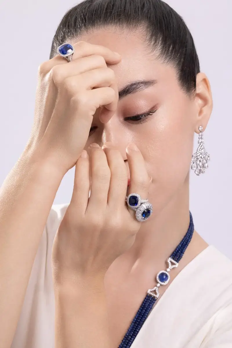 CICADA Blue Sapphire Diamond Halo Ring - Platinum | Thumbnail 2