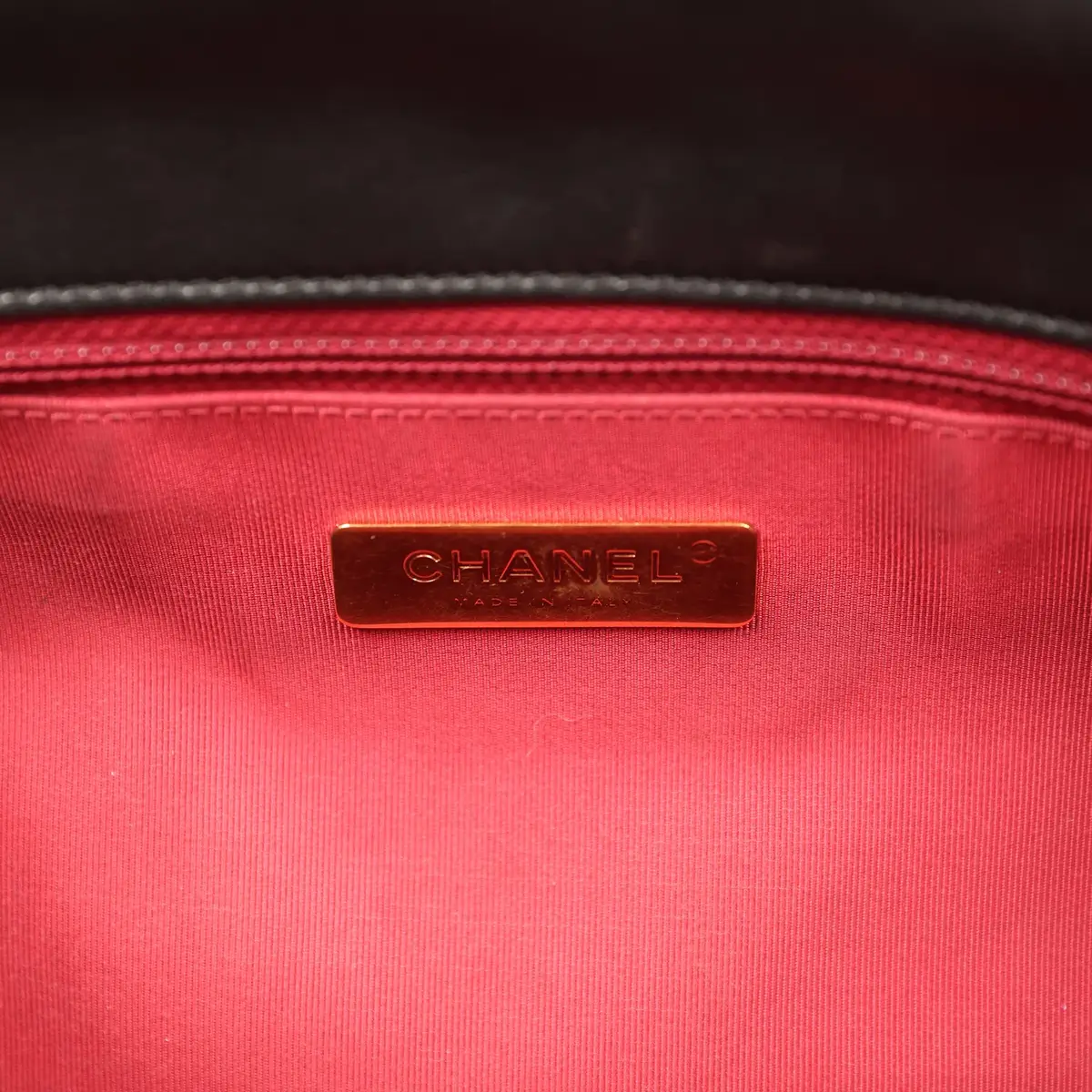 Chanel Pre-owned Chanel Large 19 Flap Bag Black Shiny Lambskin Mixed Metal Hardware | Thumbnail 9 Chanel Pre-owned Chanel Large 19 Flap Bag Black Shiny Lambskin Mixed Metal Hardware | Thumbnail 9