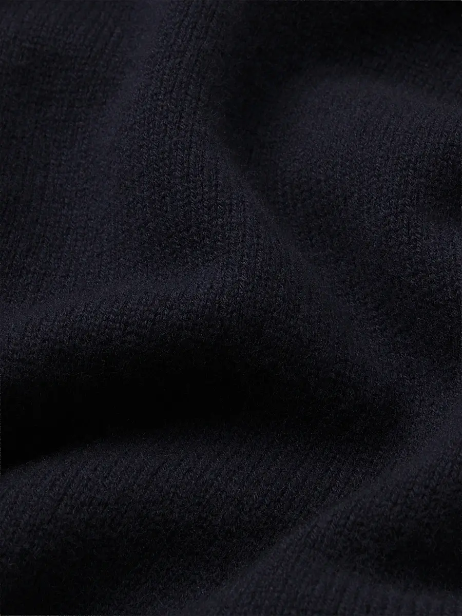 Frame Unisex x Sotheby's Cashmere Sweater | Thumbnail 8 Frame Unisex x Sotheby's Cashmere Sweater | Thumbnail 8