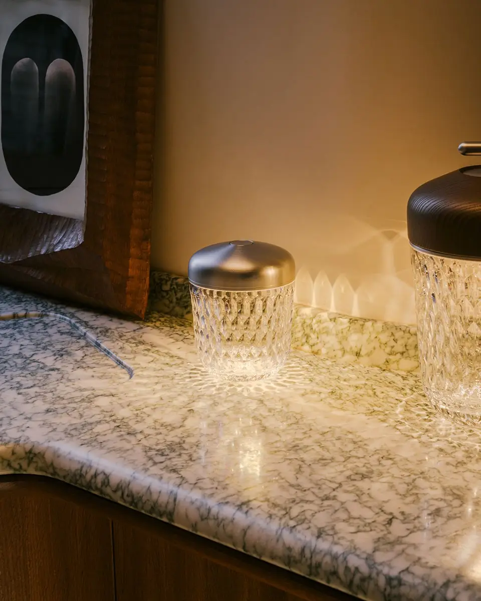 Saint Louis Crystal Folia Mini Portable Lamp | Thumbnail 4 Saint Louis Crystal Folia Mini Portable Lamp | Thumbnail 4