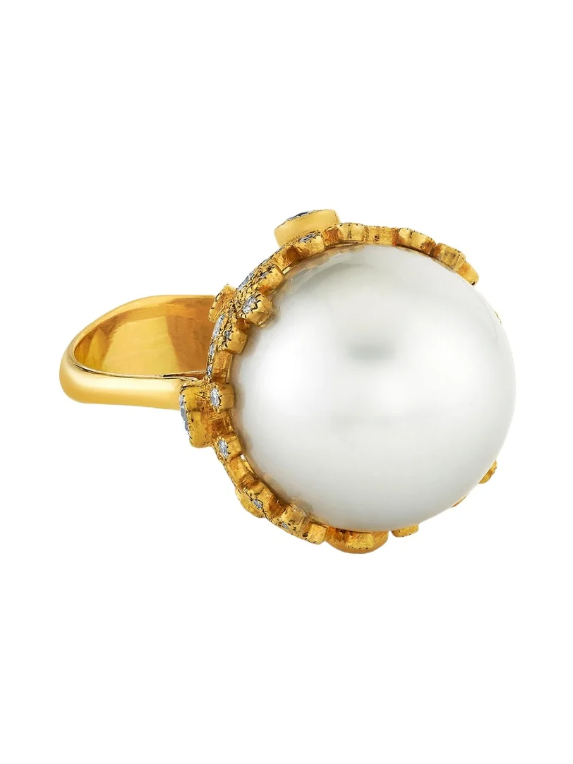 22K Gold Pearl Ring with Diamonds 22K Gold Pearl Ring with Diamonds