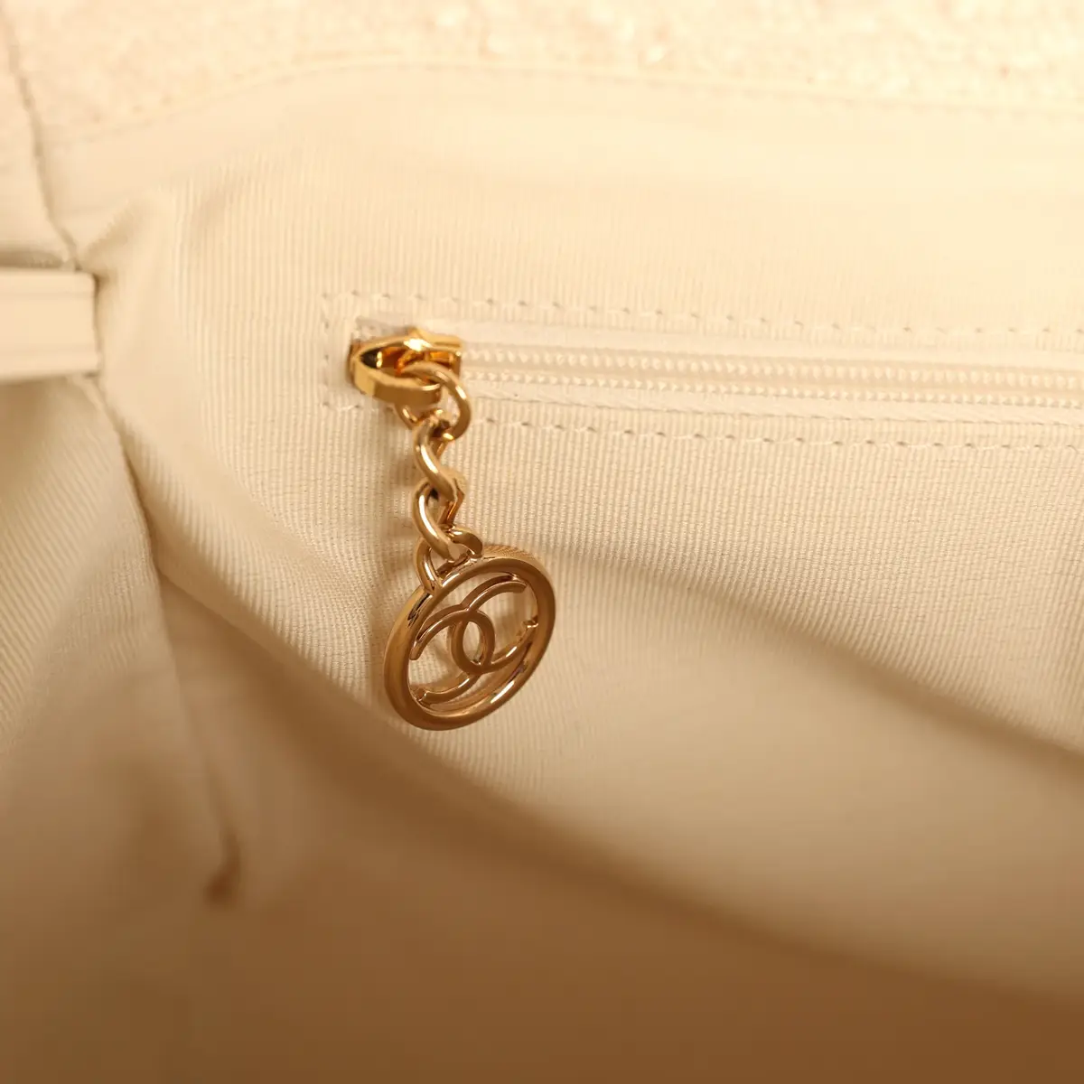 Chanel Chanel Small Deauville Shopping Tote Ecru Bouclé Tweed, Black Calfskin Gold Hardware | Thumbnail 11