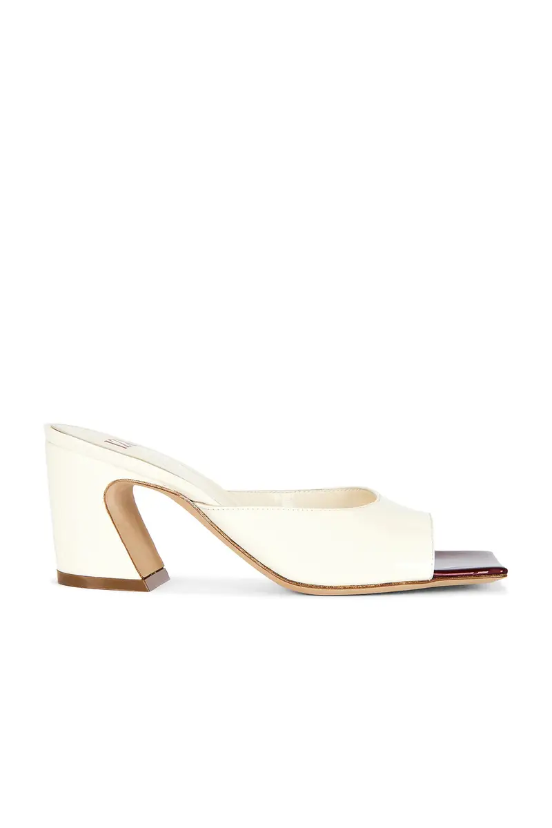IZIE Chester Mule | Image 1 IZIE Chester Mule | Image 1